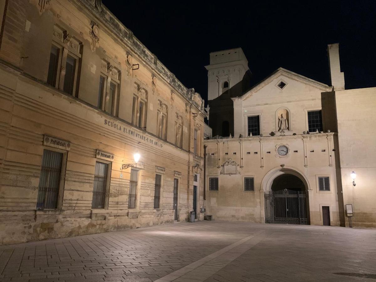 Domenica Rooms Lecce Zewnętrze zdjęcie